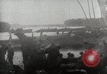 Standbild Afroamerikanische Soldaten in Zweiter Weltkrieg United States USA, 1945, aus Sekunde 33 historischem Filmmaterial Videoclip 65675078152