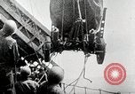 Standbild Afroamerikanische Soldaten in Zweiter Weltkrieg United States USA, 1945, aus Sekunde 42 historischem Filmmaterial Videoclip 65675078152