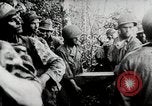 Standbild Afroamerikanische Soldaten in Zweiter Weltkrieg United States USA, 1945, aus Sekunde 60 historischem Filmmaterial Videoclip 65675078152