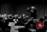 Standbild Arturo Toscanini United States USA, 1944, aus Sekunde 55 historischem Filmmaterial Videoclip 65675078154