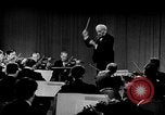 Standbild Arturo Toscanini United States USA, 1944, aus Sekunde 57 historischem Filmmaterial Videoclip 65675078154