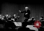Standbild Arturo Toscanini United States USA, 1944, aus Sekunde 59 historischem Filmmaterial Videoclip 65675078154