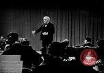 Standbild Arturo Toscanini United States USA, 1944, aus Sekunde 61 historischem Filmmaterial Videoclip 65675078154