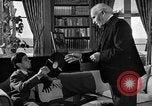 Standbild Arturo Toscanini United States USA, 1944, aus Sekunde 5 historischem Filmmaterial Videoclip 65675078155