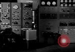 Standbild Arturo Toscanini dirigiert die NBC Symphony New York United States USA, 1944, aus Sekunde 25 historischem Filmmaterial Videoclip 65675078156