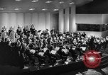 Standbild Arturo Toscanini New York United States USA, 1944, aus Sekunde 37 historischem Filmmaterial Videoclip 65675078157