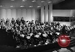 Standbild Arturo Toscanini New York United States USA, 1944, aus Sekunde 39 historischem Filmmaterial Videoclip 65675078157