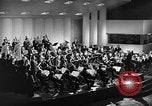 Standbild Arturo Toscanini New York United States USA, 1944, aus Sekunde 42 historischem Filmmaterial Videoclip 65675078157