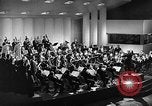 Standbild Arturo Toscanini New York United States USA, 1944, aus Sekunde 43 historischem Filmmaterial Videoclip 65675078157