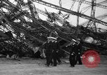 Standbild Hindenburg Katastrophe New Jersey United States USA, 1937, aus Sekunde 38 historischem Filmmaterial Videoclip 65675078158