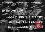 Image concours annuel de lutte pour les étudiants de première et deuxième année Brooklyn New York City USA, 1932, de la seconde 1 séquences d'archives historiques vidéo 65675078171