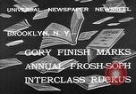 Image concours annuel de lutte pour les étudiants de première et deuxième année Brooklyn New York City USA, 1932, de la seconde 7 séquences d'archives historiques vidéo 65675078171