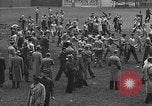 Image concours annuel de lutte pour les étudiants de première et deuxième année Brooklyn New York City USA, 1932, de la seconde 49 séquences d'archives historiques vidéo 65675078171