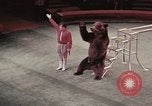 Immagine di Pat Nixon al Circo di Mosca Mosca Russia Unione Sovietica, 1972, secondo 25 filmato di repertorio 65675078186