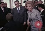 Standbild Pat Nixon Moskau Russland Sowjetunion, 1972, aus Sekunde 18 historischem Filmmaterial Videoclip 65675078187