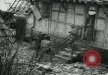 Standbild Die amerikanischen Streitkräfte im Bodenkampf in Deutschland Deutschland, 1945, aus Sekunde 22 historischem Filmmaterial Videoclip 65675078194
