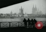 Standbild Die amerikanischen Streitkräfte im Bodenkampf in Deutschland Deutschland, 1945, aus Sekunde 25 historischem Filmmaterial Videoclip 65675078194