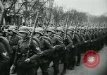 Standbild Die amerikanischen Streitkräfte im Bodenkampf in Deutschland Deutschland, 1945, aus Sekunde 42 historischem Filmmaterial Videoclip 65675078194