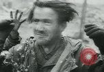 Standbild Die amerikanischen Streitkräfte im Bodenkampf in Deutschland Deutschland, 1945, aus Sekunde 49 historischem Filmmaterial Videoclip 65675078194