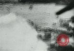 Standbild Die amerikanischen Streitkräfte im Bodenkampf in Deutschland Deutschland, 1945, aus Sekunde 59 historischem Filmmaterial Videoclip 65675078194