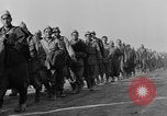 Standbild deutschen Gefangenen Nordafrika, 1943, aus Sekunde 27 historischem Filmmaterial Videoclip 65675078195