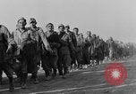 Standbild deutschen Gefangenen Nordafrika, 1943, aus Sekunde 28 historischem Filmmaterial Videoclip 65675078195