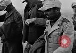 Standbild deutschen Gefangenen Nordafrika, 1943, aus Sekunde 37 historischem Filmmaterial Videoclip 65675078195