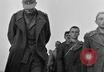 Standbild deutschen Gefangenen Nordafrika, 1943, aus Sekunde 45 historischem Filmmaterial Videoclip 65675078195