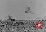 Standbild der britischen Armee 8 Nordafrika, 1943, aus Sekunde 62 historischem Filmmaterial Videoclip 65675078197