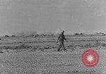 Standbild der britischen Armee 8 Nordafrika, 1943, aus Sekunde 20 historischem Filmmaterial Videoclip 65675078198
