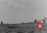 Standbild der britischen Armee 8 Nordafrika, 1943, aus Sekunde 28 historischem Filmmaterial Videoclip 65675078198