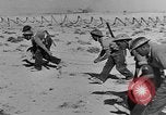 Standbild der britischen Armee 8 Nordafrika, 1943, aus Sekunde 46 historischem Filmmaterial Videoclip 65675078198