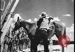 Standbild Native American Indian verlässt Reservierung für Internat United States USA, 1941, aus Sekunde 4 historischem Filmmaterial Videoclip 65675078232