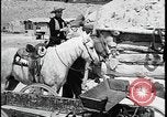 Standbild Native American Indian verlässt Reservierung für Internat United States USA, 1941, aus Sekunde 35 historischem Filmmaterial Videoclip 65675078232