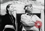 Standbild Native American Indian verlässt Reservierung für Internat United States USA, 1941, aus Sekunde 43 historischem Filmmaterial Videoclip 65675078232