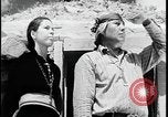 Standbild Native American Indian verlässt Reservierung für Internat United States USA, 1941, aus Sekunde 49 historischem Filmmaterial Videoclip 65675078232