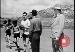 Standbild Native American Indian Jugend Schule körperliche Untersuchung United States USA, 1941, aus Sekunde 26 historischem Filmmaterial Videoclip 65675078233