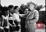 Standbild Native American Indian Jugend Schule körperliche Untersuchung United States USA, 1941, aus Sekunde 42 historischem Filmmaterial Videoclip 65675078233