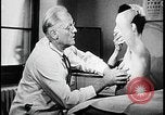 Standbild Native American Indian Jugend Schule körperliche Untersuchung United States USA, 1941, aus Sekunde 55 historischem Filmmaterial Videoclip 65675078233