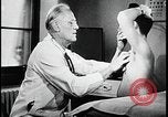 Standbild Native American Indian Jugend Schule körperliche Untersuchung United States USA, 1941, aus Sekunde 60 historischem Filmmaterial Videoclip 65675078233