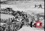 Standbild Indianer dip Schafe in chemischen Bad United States USA, 1941, aus Sekunde 7 historischem Filmmaterial Videoclip 65675078237