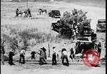 Standbild Indianer dip Schafe in chemischen Bad United States USA, 1941, aus Sekunde 13 historischem Filmmaterial Videoclip 65675078237