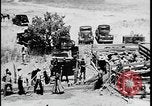 Standbild Indianer dip Schafe in chemischen Bad United States USA, 1941, aus Sekunde 16 historischem Filmmaterial Videoclip 65675078237