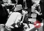 Standbild Indianer dip Schafe in chemischen Bad United States USA, 1941, aus Sekunde 20 historischem Filmmaterial Videoclip 65675078237