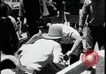 Standbild Indianer dip Schafe in chemischen Bad United States USA, 1941, aus Sekunde 21 historischem Filmmaterial Videoclip 65675078237