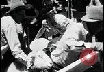 Standbild Indianer dip Schafe in chemischen Bad United States USA, 1941, aus Sekunde 23 historischem Filmmaterial Videoclip 65675078237