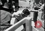 Standbild Indianer dip Schafe in chemischen Bad United States USA, 1941, aus Sekunde 42 historischem Filmmaterial Videoclip 65675078237