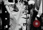 Standbild Indianer dip Schafe in chemischen Bad United States USA, 1941, aus Sekunde 57 historischem Filmmaterial Videoclip 65675078237
