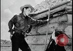 Immagine di Nativi indiani americani controllati per la tubercolosi United States USA, 1941, secondo 6 filmato di repertorio 65675078238