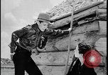 Immagine di Nativi indiani americani controllati per la tubercolosi United States USA, 1941, secondo 12 filmato di repertorio 65675078238